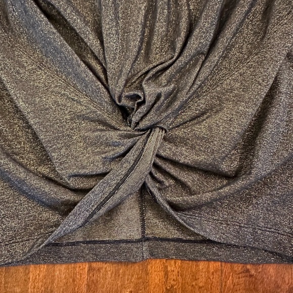 Lululemon Sparkle Crescent Short Sleeve Top Sz 4 - Picture 5 of 12